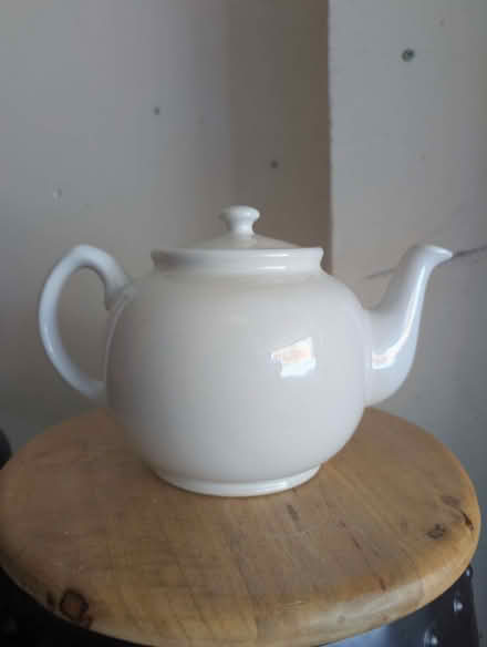 Photo of free Large white ceramic teapot (Bedford Centre MK40) #1