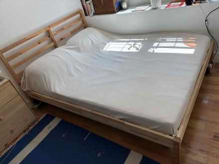Photo of free FLAWLESS mattress queen bed (brooklyn) #3