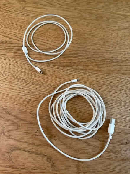 Photo of free 2 FireWire chargers (Hanwell W7) #1