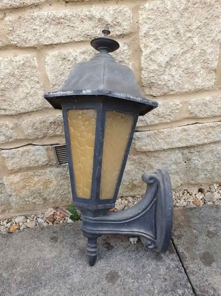 Photo of free Outside lamp, retro style (Deer Park OX28) #1