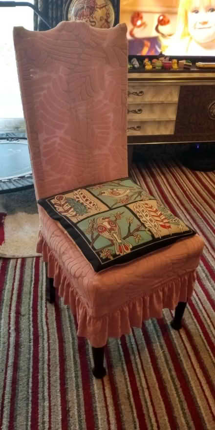 Photo of free Pretty vintage chsir (Orpington) #1