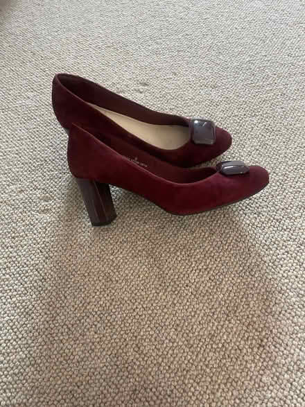 Photo of free Maroon shoes size 6 (Wheatley OX33) #2