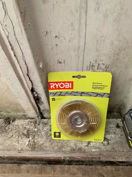 Photo of free Ryobi patio brush cleaner (Warsop Ng200px) #2