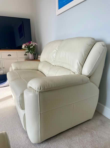 Photo of free Leather electric recliner 3 seater & leather 2 seater (Langney BN23) #3