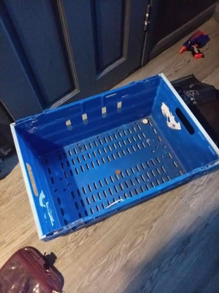 Photo of free Crate (Stone Cross BN23) #1