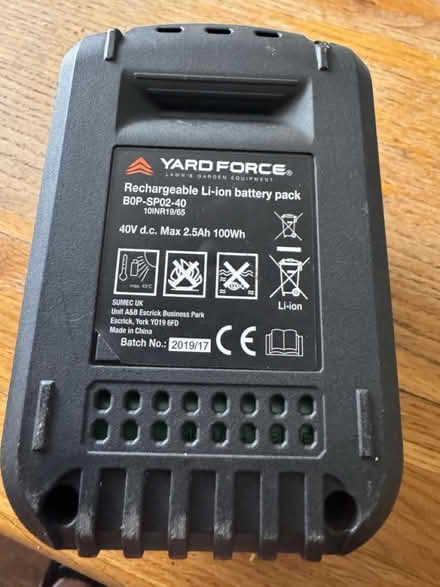 Photo of Yard force battery (Hale Village L24) #2