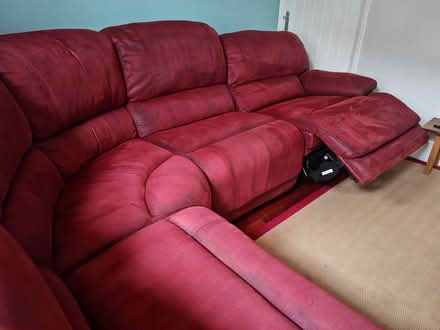 Photo of free lh recliner corner sofa (Faringdon SN7) #4