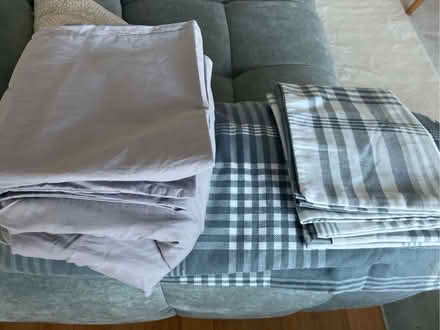 Photo of free Duvet cover with matching pillow cases and sheet (Glenrothes KY6) #1