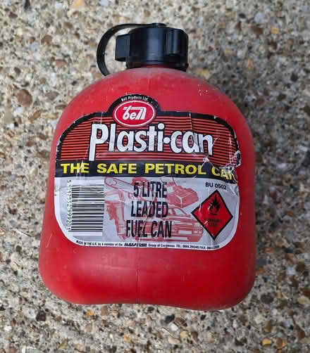 Photo of free Plastic petrol can (Countesthorpe LE8) #2
