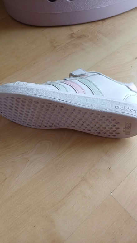 Photo of free Adidas trainers (M19 1fq) #4
