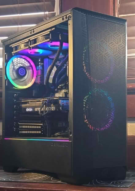 Photo of free gaming PC (Stanmore SO22) #1