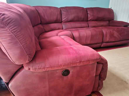 Photo of free lh recliner corner sofa (Faringdon SN7) #1