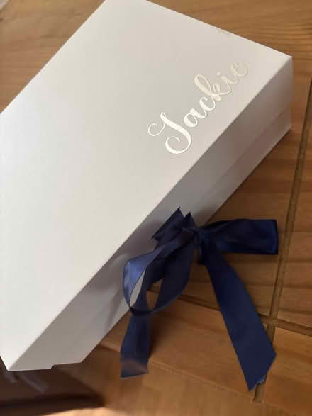 Photo of free “Jackie” gift box (Hemel Hempstead HP2) #1