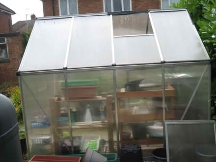 Photo of free Greenhouse (Hinckley LE10) #2