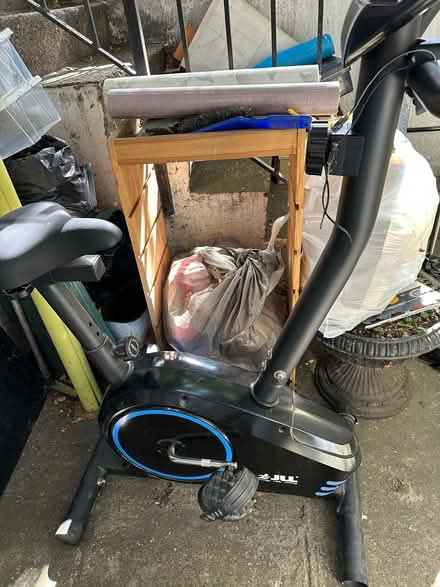 Photo of free Exercise bike (islington N1) #1