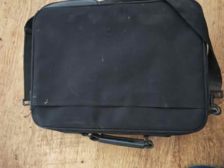 Photo of free Targus laptop bag (Great Sutton CH66) #2