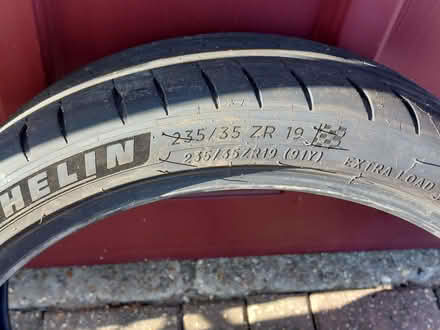 Photo of free Pilot Sport 4 S tyre (Hog Hatch GU9) #2