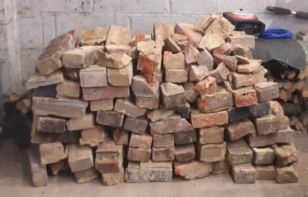 Photo of free Pile of Hardcore bricks (Luton LU1) #1