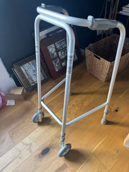 Photo of free Narrow Zimmer (Holy Corner EH10) #2