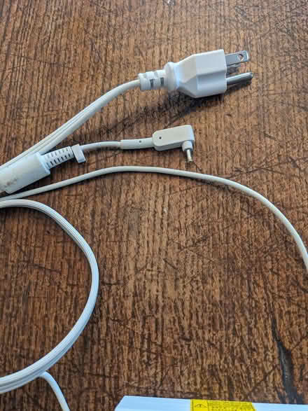 Photo of free ACER laptop cord (Belford, N.J.) #2