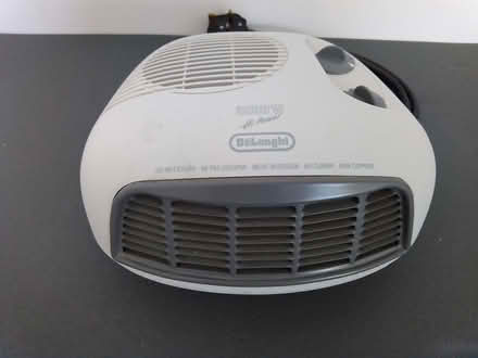 Photo of free DeLonghi fan heater (South Norwood SE25) #1