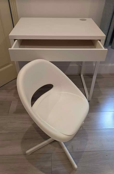 Photo of free Children's White Desk and Swivel Chair (Chelsea SW3) #1