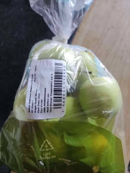 Photo of free Eating Apples (Chislehurst BR7) #1