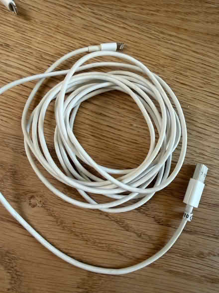 Photo of free 2 FireWire chargers (Hanwell W7) #2