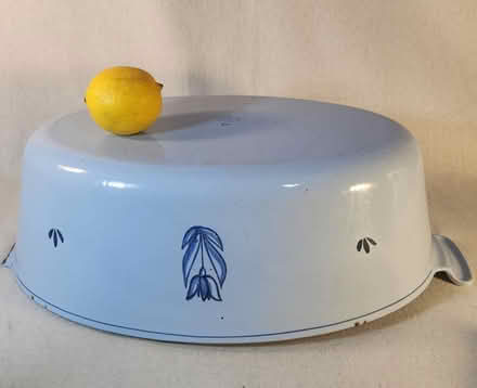 Photo of free Dru Holland Dutch Oven - damaged (Danforth and Greenwood) #2