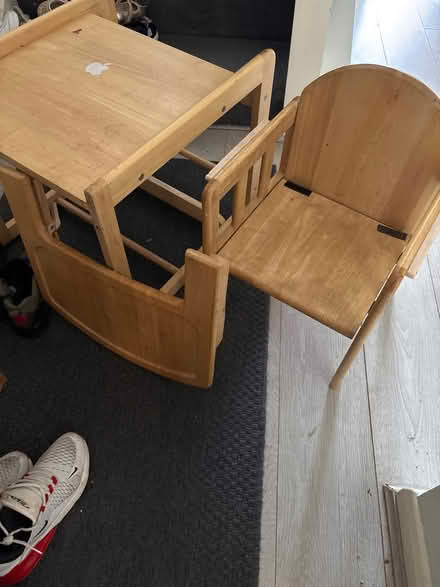 Photo of free Toddler table and chair (Edgware) #3