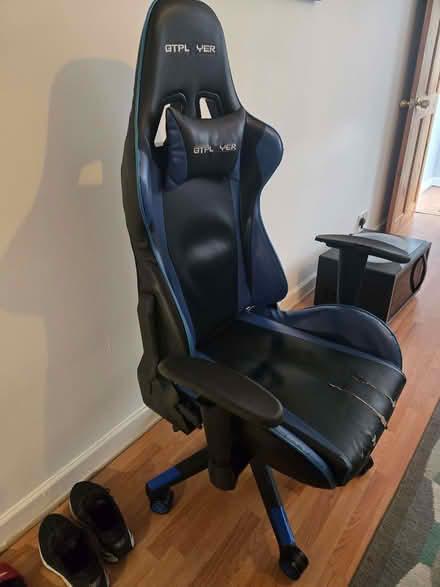 Photo of free Gaming chair (New Marston OX3) #2
