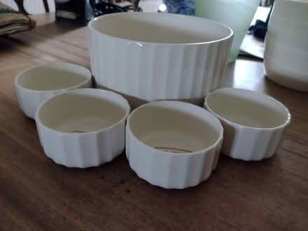 Photo of free Hornsey pottery dish and matching ramekins (Six Ways AL8) #1