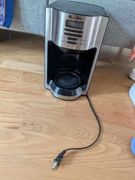 Photo of free coffee maker (Medford) #1
