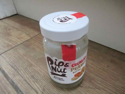 Photo of free 5 x glass jars with metal lids (Cheylesmore CV3) #1