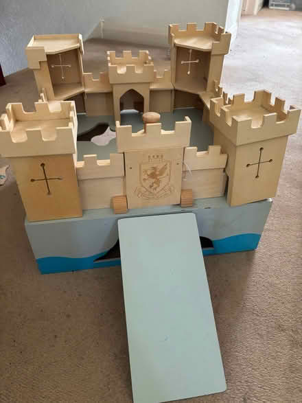 Photo of free Wooden castle (Sidcup DA14) #1