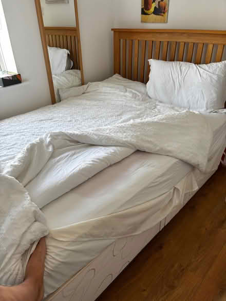Photo of free Double divan with drawers & headboard (The Hythe, Maldon CM9) #3