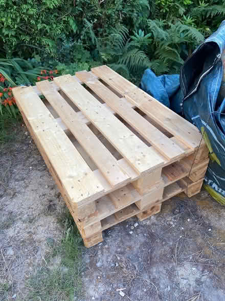 Photo of free Pallets (Mill Lane crowborough TN6) #1