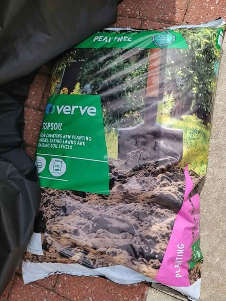 Photo of free New Bags Top Soil (Walton. Liverpool 4 L4) #2