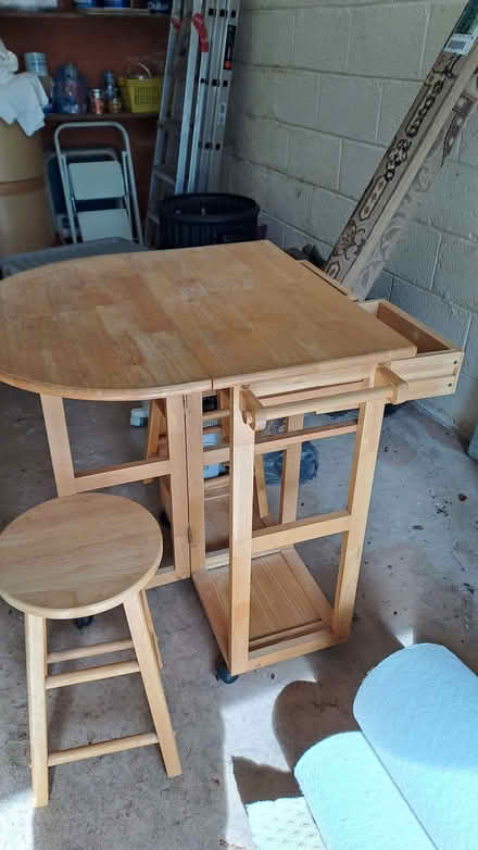 Photo of free Drop leaf wooden table. (Sherrard's Green WR14) #1