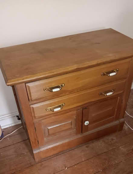 Photo of free Small Chest (19095) #1