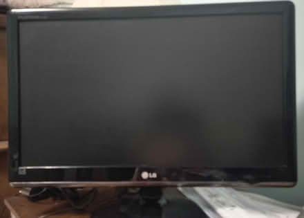Photo of free LG monitor (Highland Park) #1