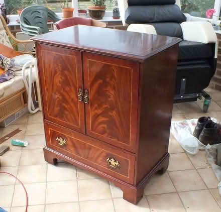 Photo of free Veneered TV cabinet (Rhewl LL13) #1