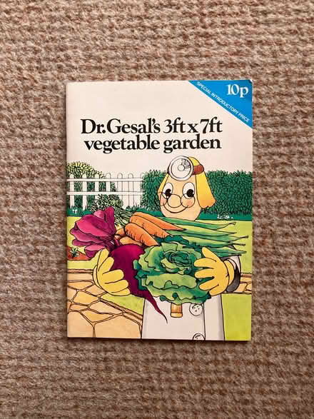 Photo of free Dr Gesal’s vegetable garden book (Rothley LE7) #1