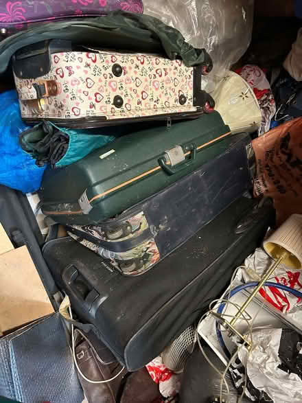 Photo of free Old suitcases L17 (Aigburth L17) #1