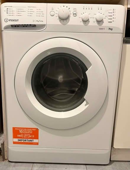 Photo of free I’m giving away Indesit washing machine (Westbourne Green W2) #1