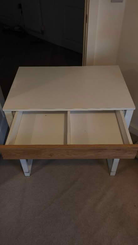 Photo of free White desk (SW12 8) #2
