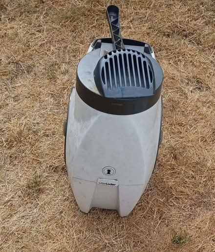 Photo of free Pet litter locker and scoop (West Hitchin SG5) #2