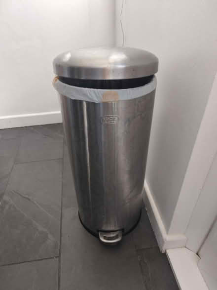 Photo of free Stainless steel bin (Greengates BD10) #1