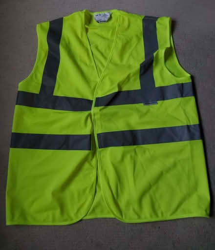 Photo of free Hi visibility vest (Alvaston DE24) #1