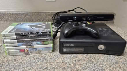 Photo of free XBox 360 with games (Pleasanton Meadows) #1